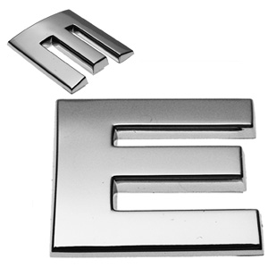 E, 3D Chrombuchstabe