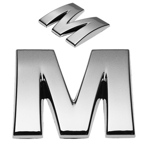 M, 3D Chrombuchstabe