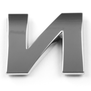 И, 3D Chrombuchstabe